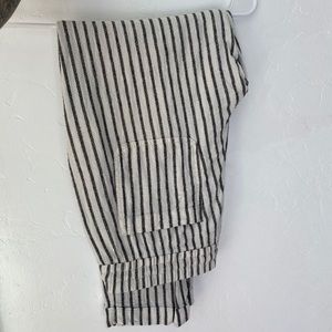 ❤️‍🔥 3 for $15 ❤️‍🔥 Old Navy Striped Linen Pants